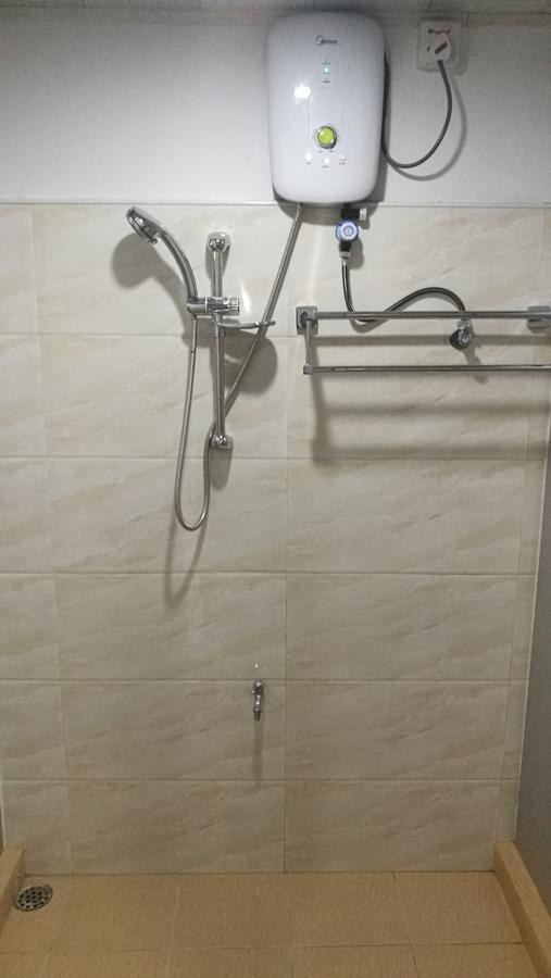 Dengba Hostel Rangun Kültér fotó