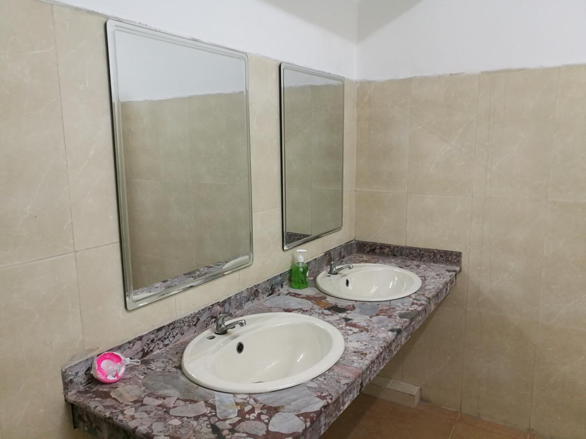 Dengba Hostel Rangun Kültér fotó