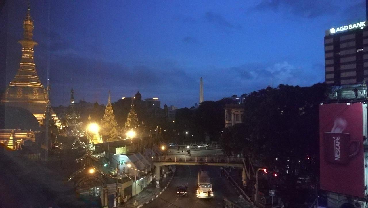 Dengba Hostel Rangun Kültér fotó