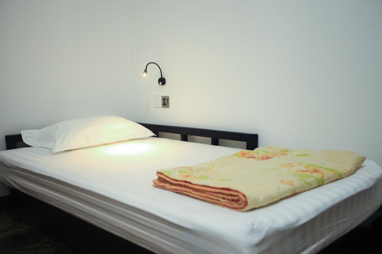 Dengba Hostel Rangun Kültér fotó
