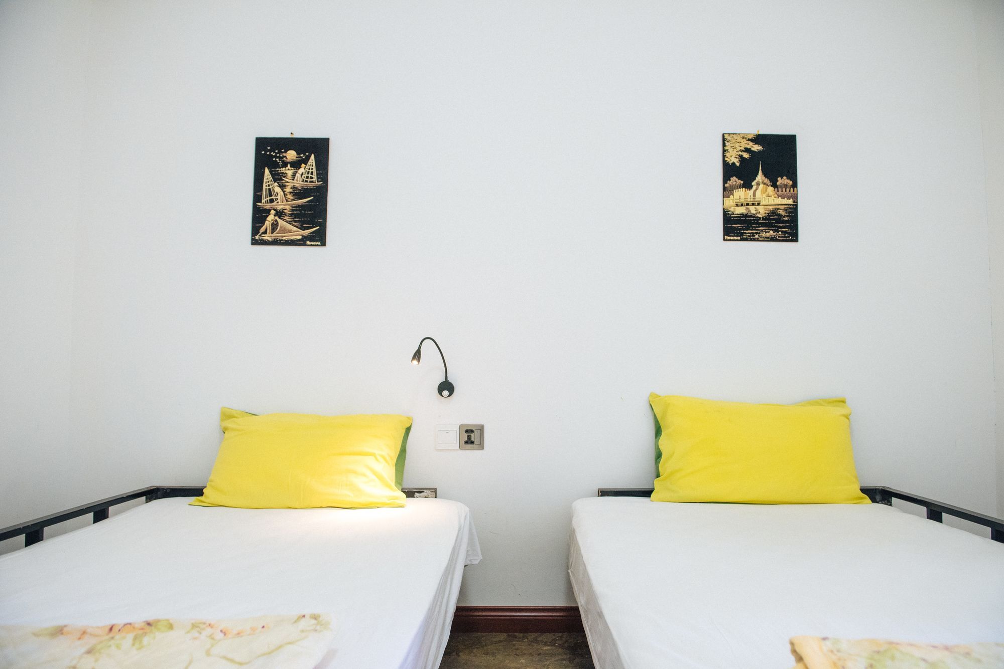 Dengba Hostel Rangun Kültér fotó