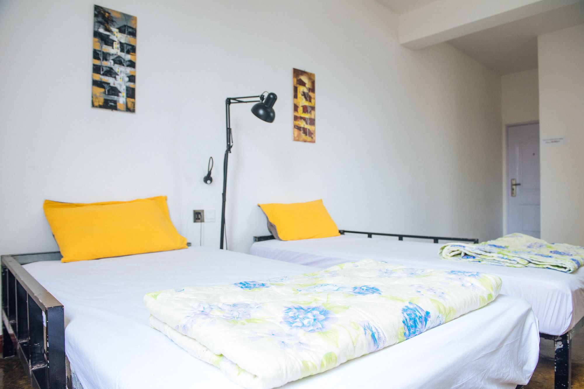 Dengba Hostel Rangun Kültér fotó